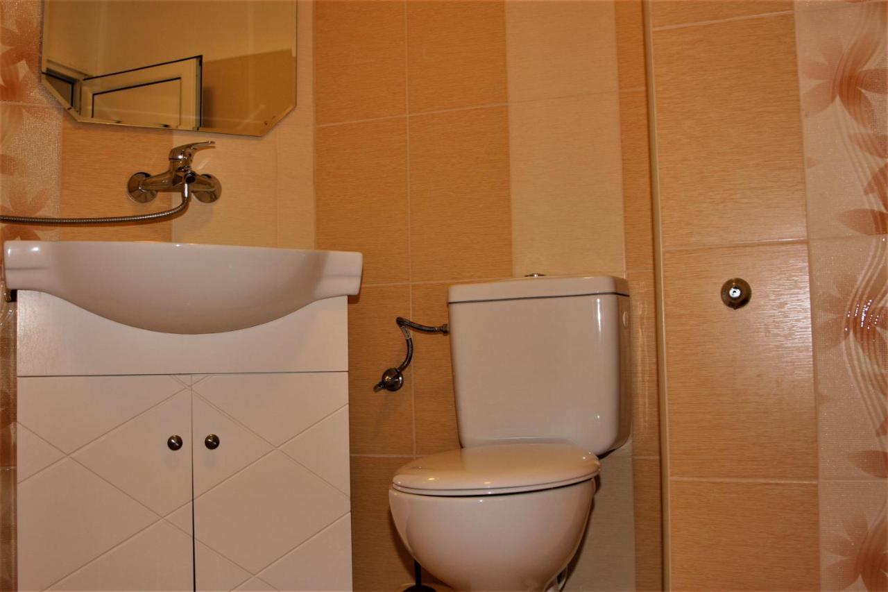 Къща Речен Шепот Hotel Kalofer Exterior photo